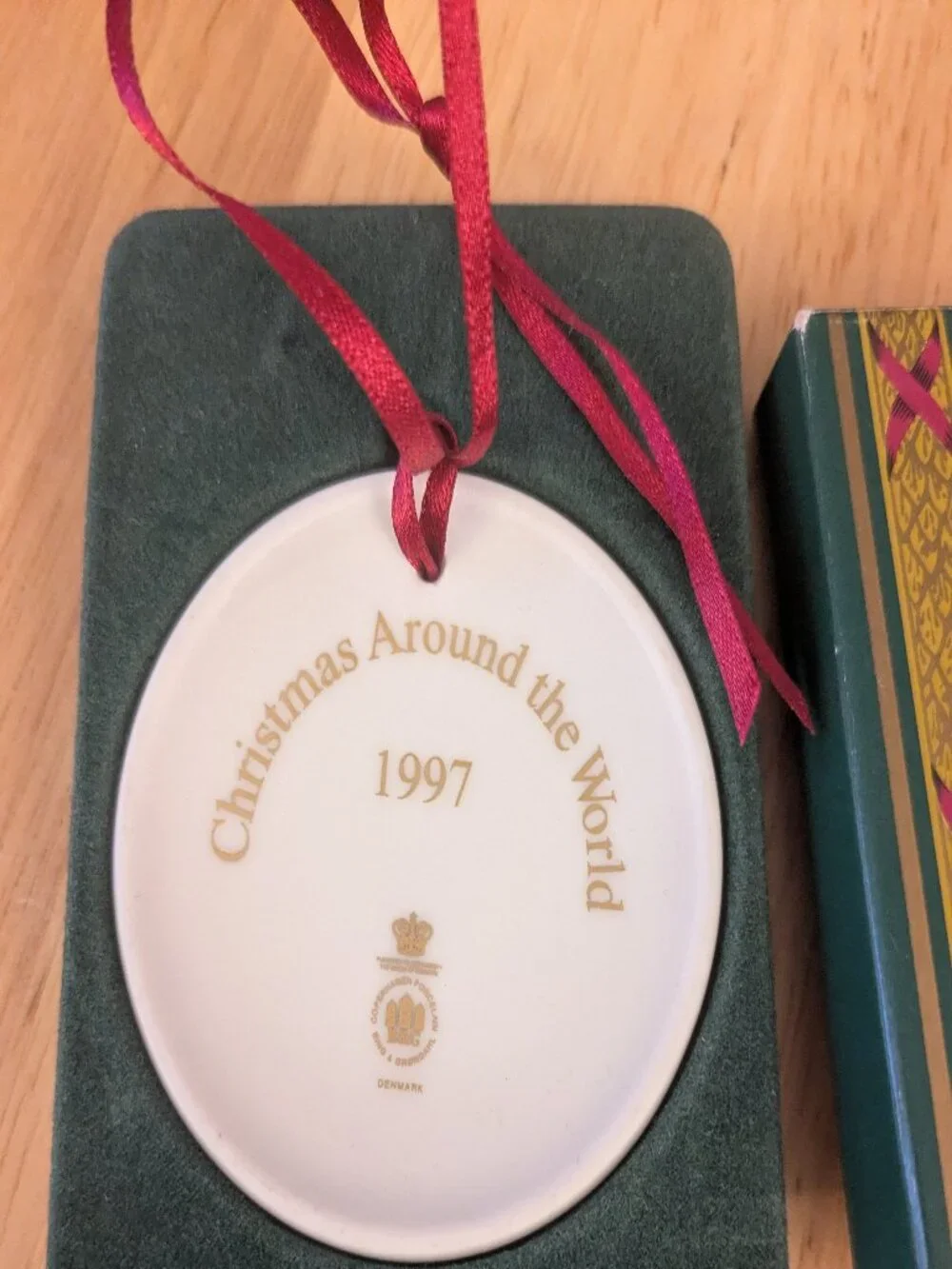 Bing And Grondahl Christmas Around The World Porcelain Christmas Ornament 1997